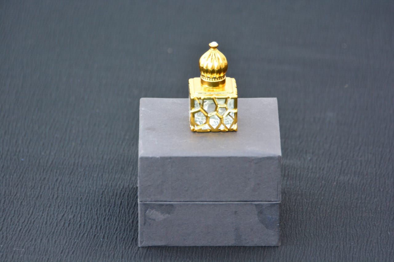 WHITE OUD ATTAR 6ML